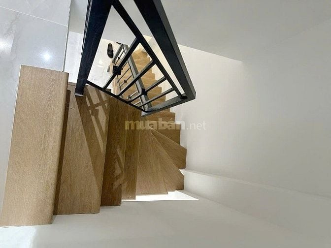 Nhà 2 tầng mới 100% Ba Đình P10 Q8. Giá 2.68 tỷ TL