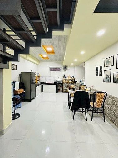 NGON Q10- HXH THÀNH THÁI- 100m2 ( 8x12.5m) 4 TẦNG 11PN- THUÊ 40Tr/TH
