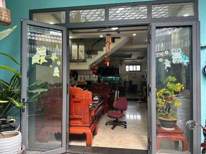 Bán nhà mặt tiền hẻm 1 xẹt Phan Văn Trị, Quận 1