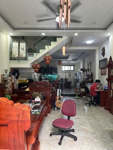 Bán nhà mặt tiền hẻm 1 xẹt Phan Văn Trị, Quận 1