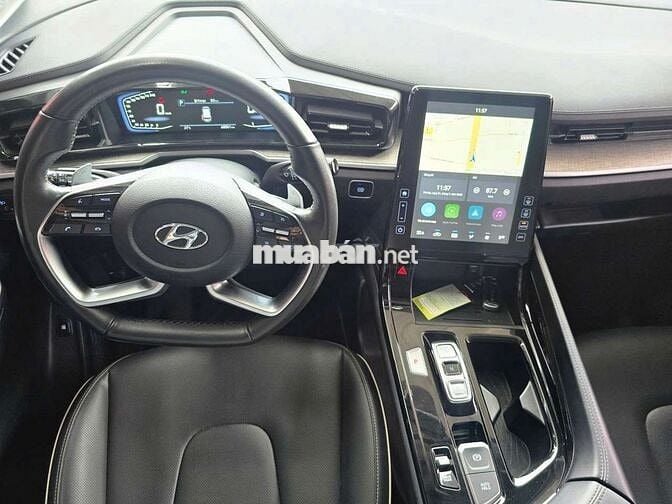 Hyundai Custin 2023 Đặc Biệt 1.5 Turbo, màu trắng