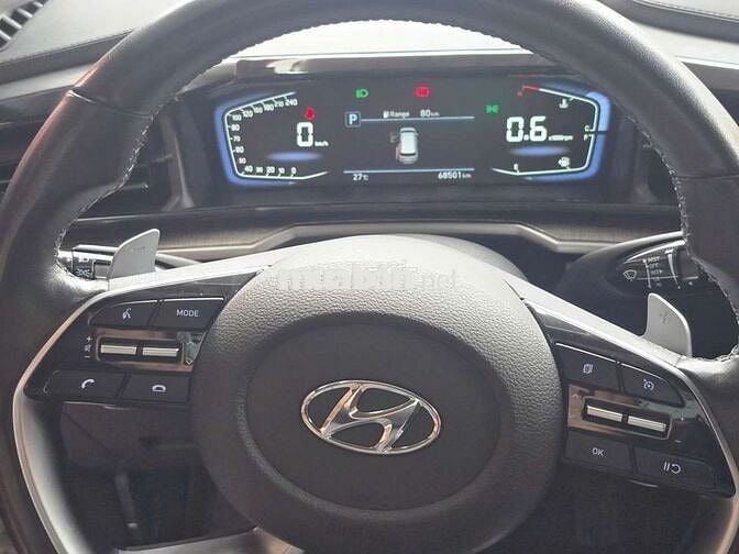 Hyundai Custin 2023 Đặc Biệt 1.5 Turbo, màu trắng
