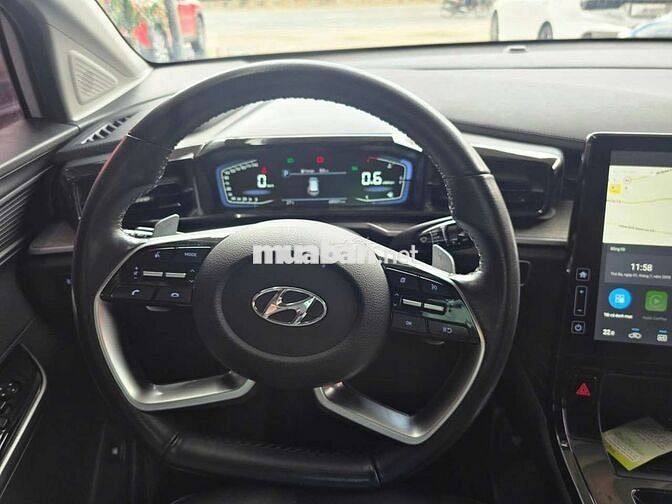 Hyundai Custin 2023 Đặc Biệt 1.5 Turbo, màu trắng