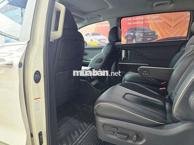 Hyundai Custin 2023 Đặc Biệt 1.5 Turbo, màu trắng