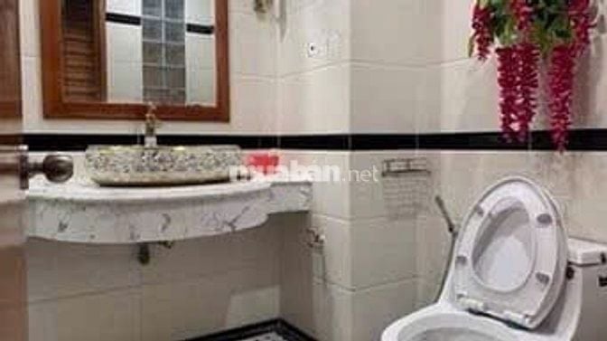 CHO THUÊ CĂN HỘ PHÒNG 401 khép kín, đầy đủ tiện nghi, tại 71 Hàng Than