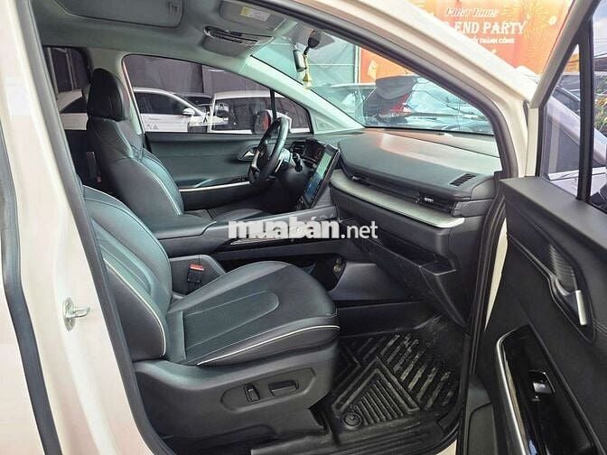 Hyundai Custin 2023 Đặc Biệt 1.5 Turbo, màu trắng