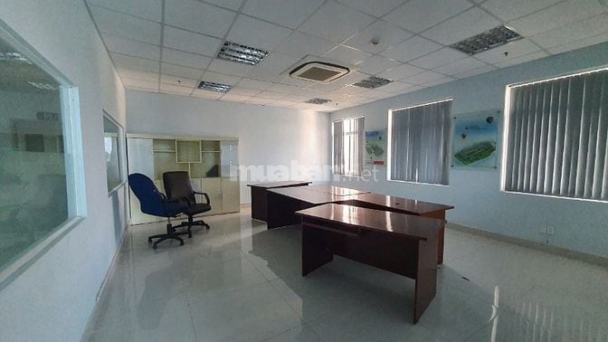 Bán toà nhà 9 tầng dòng tiền hơn 200tr/th giá 75 tỷ hơn 2300m2 sàn
