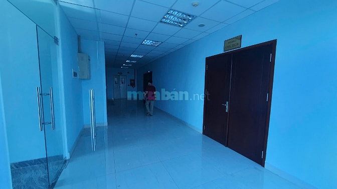 Bán toà nhà 9 tầng dòng tiền hơn 200tr/th giá 75 tỷ hơn 2300m2 sàn