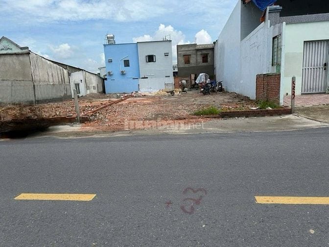 ĐẤT CHÍNH CHỦ NGỘP Giá 690 TRIỆU DT 238M² MẶT TIỀN ĐƯỜNG 33 