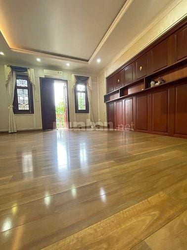 Tòa nhà Vip liền kề khu biệt thự Vườn Đào, 100m2, 5 tầng TM, KD đỉnh.