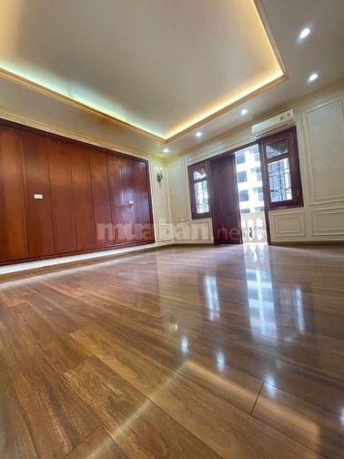 Tòa nhà Vip liền kề khu biệt thự Vườn Đào, 100m2, 5 tầng TM, KD đỉnh.