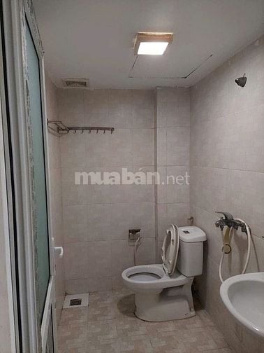 Cho thuê nhà tầng 4, DT riêng 34m2 +, ngõ 192 Lê Trọng Tấn, Thanh Xuân