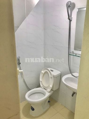 Cho thuê nhà tầng 4, DT riêng 34m2 +, ngõ 192 Lê Trọng Tấn, Thanh Xuân