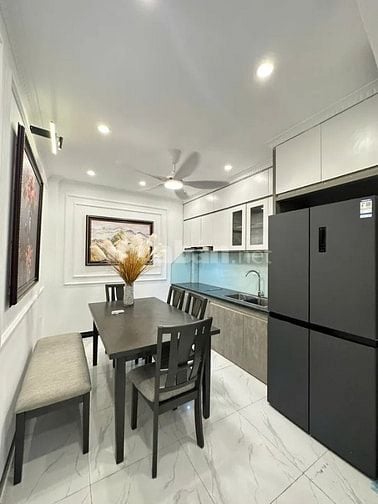 BÁN NHÀ  QUAN NHÂN, 20M RA Ô TÔ TRÁNH, NGÕ NÔNG RỘNG, GẦN BÃI GỬI XE .