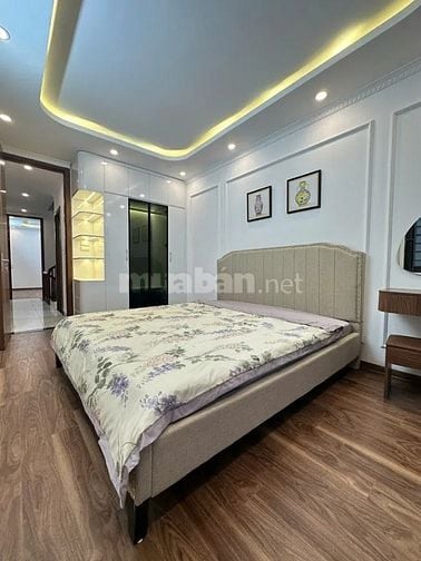 BÁN NHÀ  QUAN NHÂN, 20M RA Ô TÔ TRÁNH, NGÕ NÔNG RỘNG, GẦN BÃI GỬI XE .