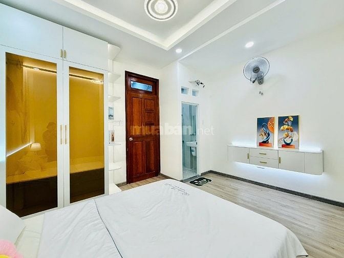 CHÍNH CHỦ KẸT TIỀN BÁN GẤP CĂN NHÀ MỚI ĐẸP ĐƯỜNG QUANG TRUNG