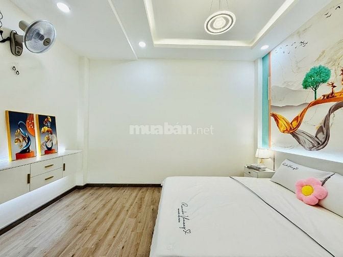 CHÍNH CHỦ KẸT TIỀN BÁN GẤP CĂN NHÀ MỚI ĐẸP ĐƯỜNG QUANG TRUNG