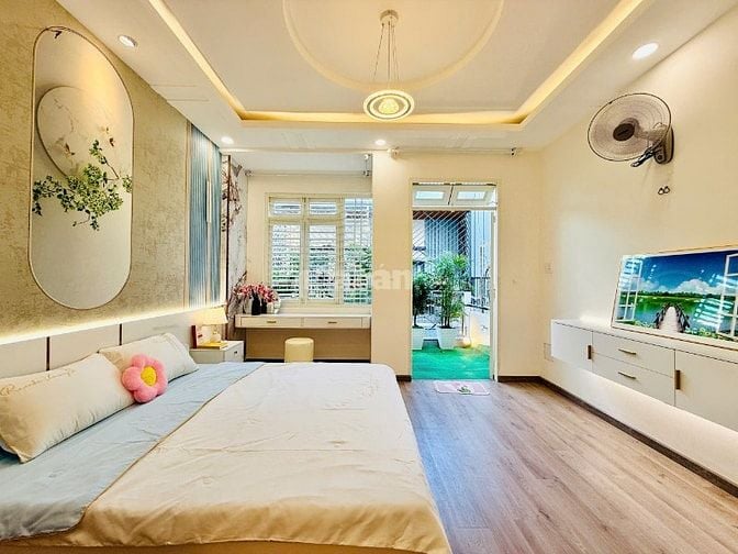 CHÍNH CHỦ KẸT TIỀN BÁN GẤP CĂN NHÀ MỚI ĐẸP ĐƯỜNG QUANG TRUNG