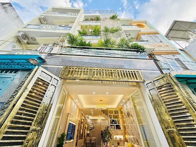 CHÍNH CHỦ KẸT TIỀN BÁN GẤP CĂN NHÀ MỚI ĐẸP ĐƯỜNG QUANG TRUNG