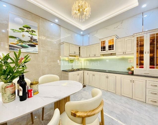 CHÍNH CHỦ KẸT TIỀN BÁN GẤP CĂN NHÀ MỚI ĐẸP ĐƯỜNG QUANG TRUNG