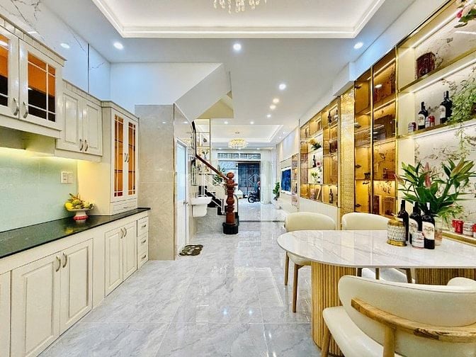 CHÍNH CHỦ KẸT TIỀN BÁN GẤP CĂN NHÀ MỚI ĐẸP ĐƯỜNG QUANG TRUNG