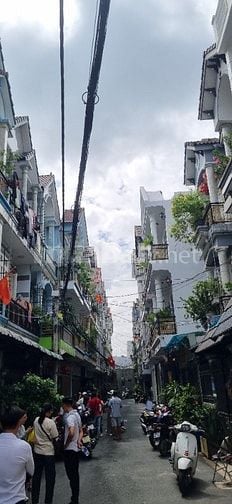 Quận12-nhà4tầng-hẻm-xe-tải-khu-đồng-bộ-dân-trí-cao an ninh tiện ích ..
