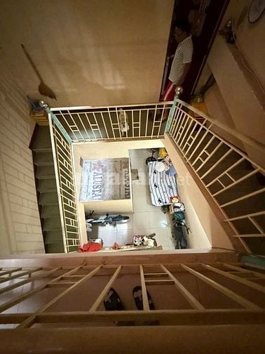Bán nhanh CHDV 8 phòng đường D2 nối dài rộng 10m có lề đường khu vip
