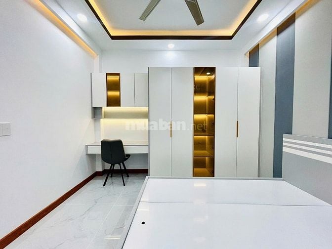 Bán nhà 3 tầng, mới tinh , Tặng full nội thất - Mua vào ở ngay - Q.10