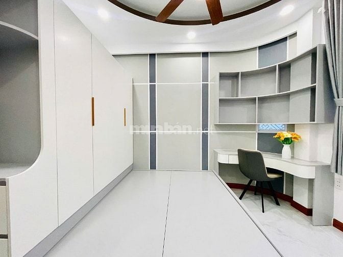 Bán nhà 3 tầng, mới tinh , Tặng full nội thất - Mua vào ở ngay - Q.10