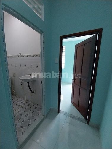 Bán nhà 790tr ngã 3 tân kim QL50