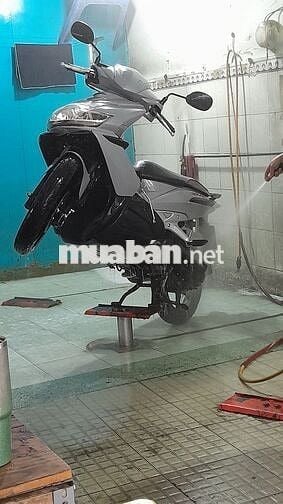 Cần bán xe ab2010 FI màu xám xi măng, giấy tờ tay.