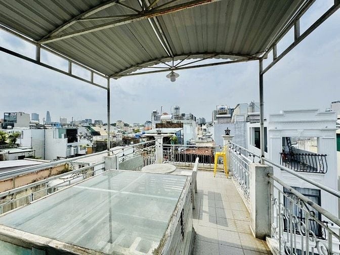 CHỦ CẦN TIỀN BÁN GẤP NHÀ VƯỜN CHUỐI. Q3,GIÁ 6 TỶ.DT 52m2, 4X13. HẺM 4M