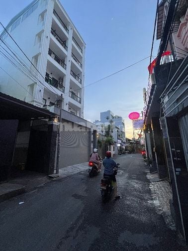 Nhà bán 3 Lầu DT:4x17m Mặt tiền kinh doanh Đường Số 13, P11, Q.Gò Vấp