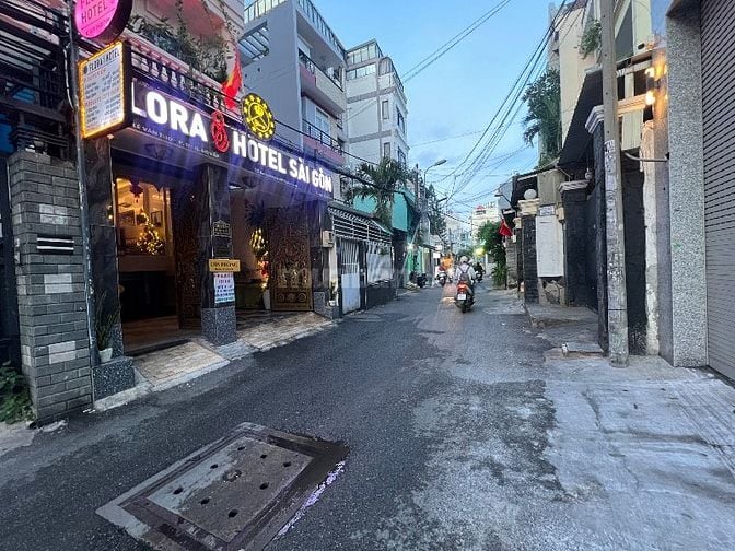 Nhà bán 3 Lầu DT:4x17m Mặt tiền kinh doanh Đường Số 13, P11, Q.Gò Vấp