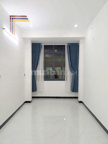 Nhà mới 1lầu/2PN hẻm thông 28 Dương Bá Trạc P2Q8 