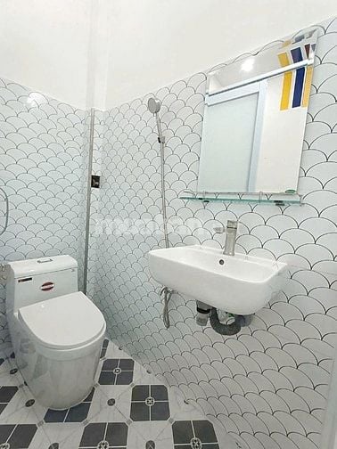 Nhà mới 1lầu/2PN hẻm thông 28 Dương Bá Trạc P2Q8 