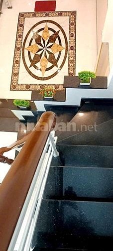 Nhà mới 1lầu/2PN hẻm thông 28 Dương Bá Trạc P2Q8 