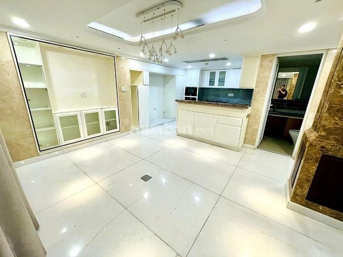 Cho Thuê Villa 12C Kỳ Đồng, Phường 9, Quận 3. Ngang 10m - Có THANG MÁY