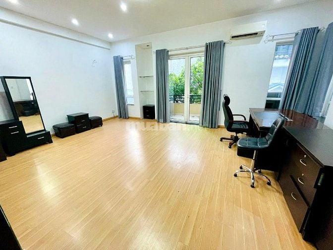 Cho Thuê Villa 12C Kỳ Đồng, Phường 9, Quận 3. Ngang 10m - Có THANG MÁY