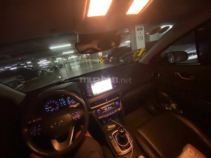 Cần bán Hyundai Kona 2021 bản Đặc biệt 2.0 ATH màu trắng