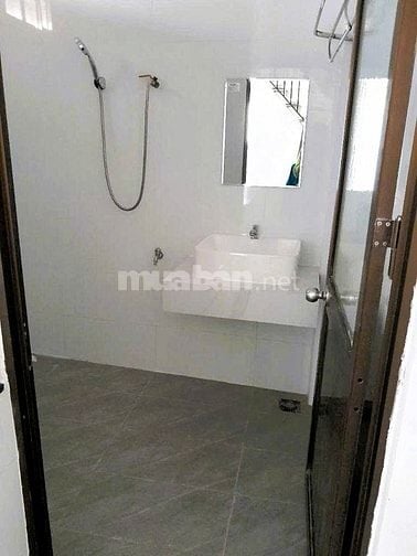 Bán nhà 1 trệt 1 lửng đường Tô Ngọc Vân Linh Đông, giá hơn 3 tỷ