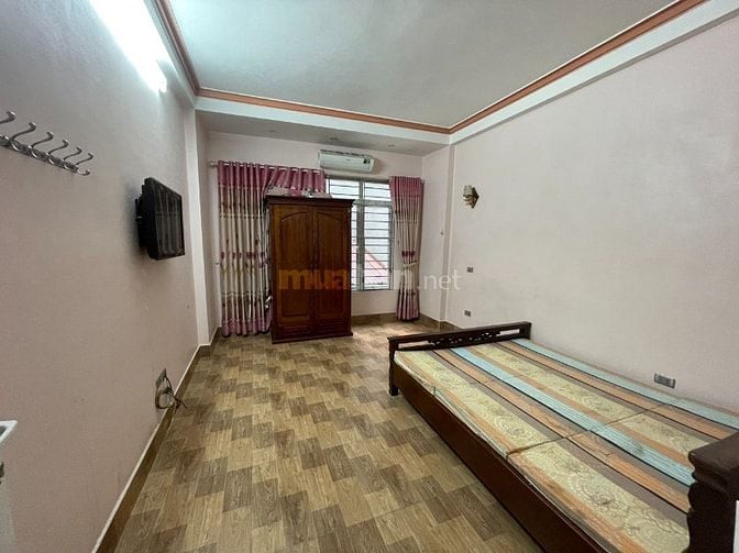 Nhà riêng ngõ phố tam trinh vĩnh hoàng dt32m2x5,5t giá 12tr có tl.