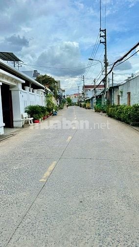Bán Nhà gần đường Nguyễn Ảnh Thủ Dt 88m2 Sổ Hồng Riêng