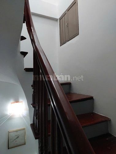 Cho thuê nhà phố Yên Hòa Cầu Giấy