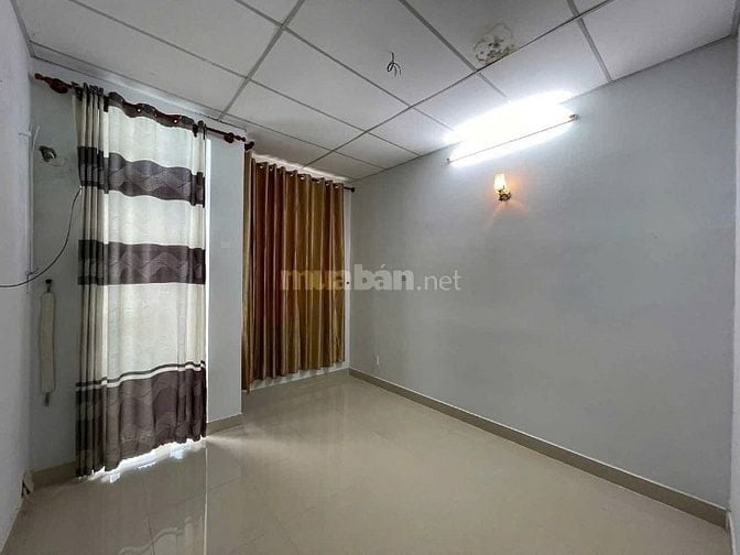 Chủ về quê cần bán gấp nhà HXH Năm Châu quận Tân Bình
