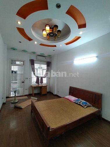 NHANH! NHÀ ĐẸP 4 TẦNG PHỐ HÀO NAM, 50M RA PHỐ, SỔ VUÔNG, CHỈ 6,1 TỶ
