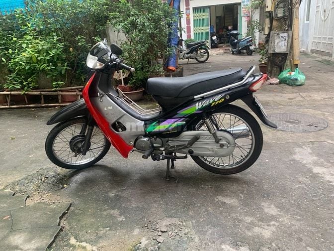 Cần bán xe Wave SYM 100cc màu đỏ đen, xe rất đẹp, máy êm ru