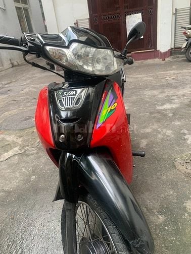 Cần bán xe Wave SYM 100cc màu đỏ đen, xe rất đẹp, máy êm ru