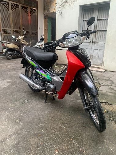 Cần bán xe Wave SYM 100cc màu đỏ đen, xe rất đẹp, máy êm ru