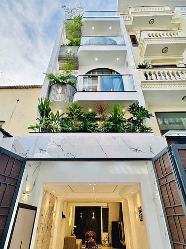 CHỦ NGỘP BÁN GẤP NHÀ NGÔ THỜI NHIỆM, QUẬN 3. Đang cho thuê 18tr/tháng
